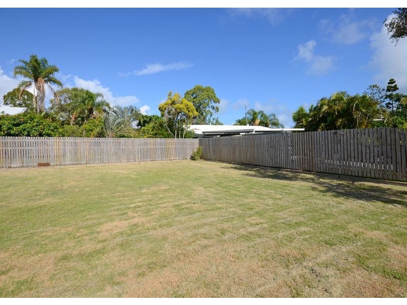 7 Lincolnfield Street, Torquay QLD 4655