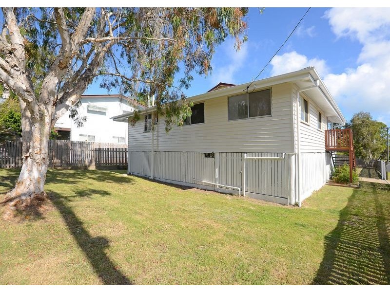 7 Lincolnfield Street, Torquay QLD 4655