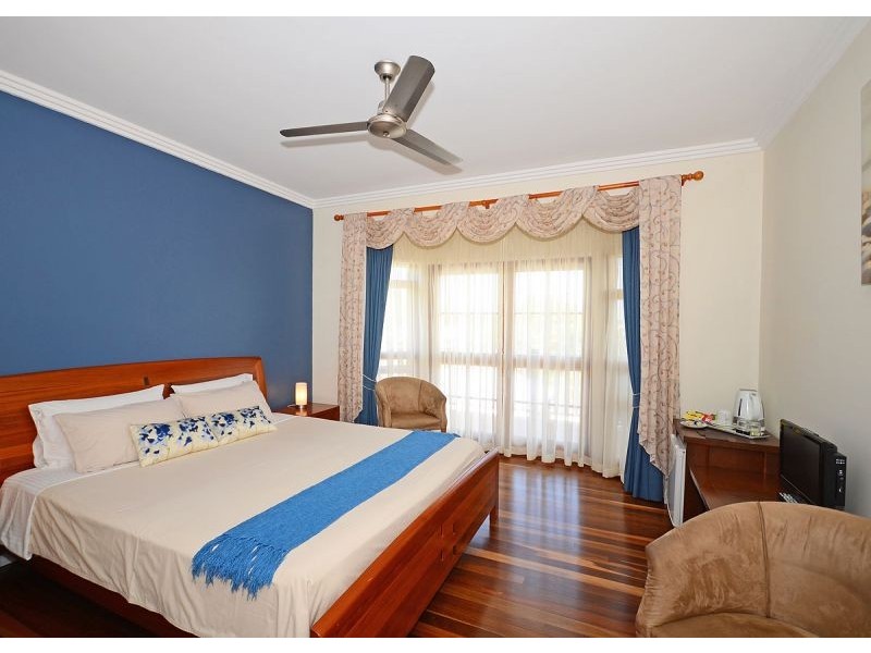 15 Banksia Street, Point Vernon QLD 4655