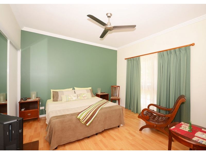 15 Banksia Street, Point Vernon QLD 4655