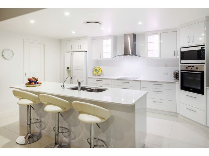 63 Rosewood Avenue, Wondunna QLD 4655
