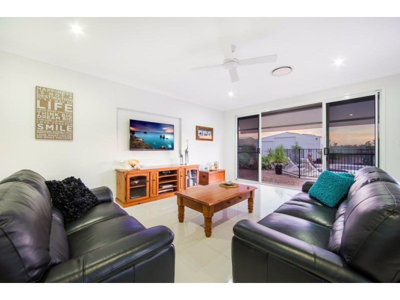 63 Rosewood Avenue, Wondunna QLD 4655
