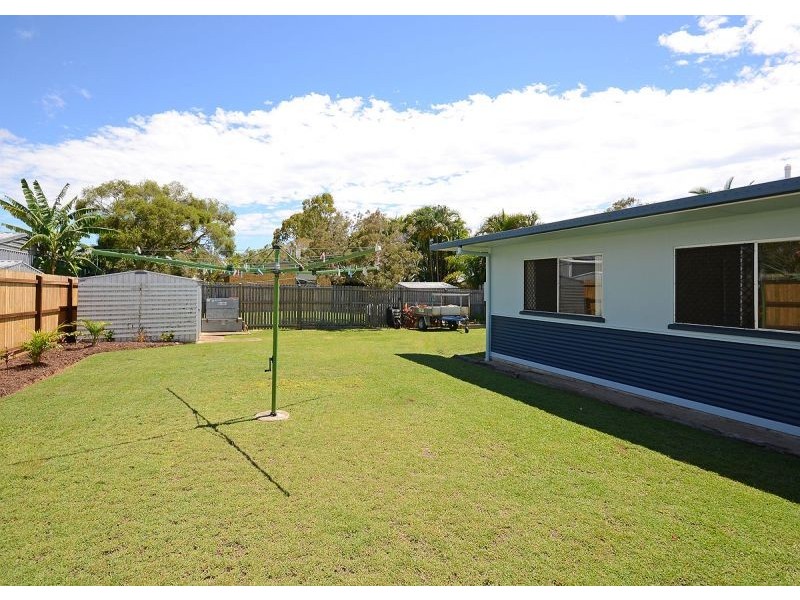 21 Paradise Street, Point Vernon QLD 4655
