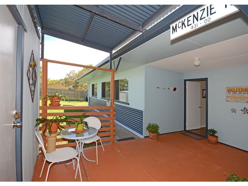 21 Paradise Street, Point Vernon QLD 4655