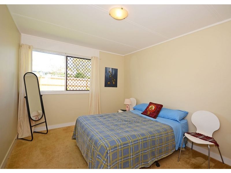 21 Paradise Street, Point Vernon QLD 4655