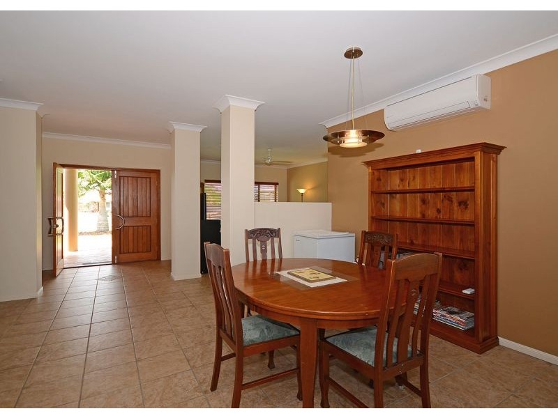 33 Sandalwood Drive, Wondunna QLD 4655