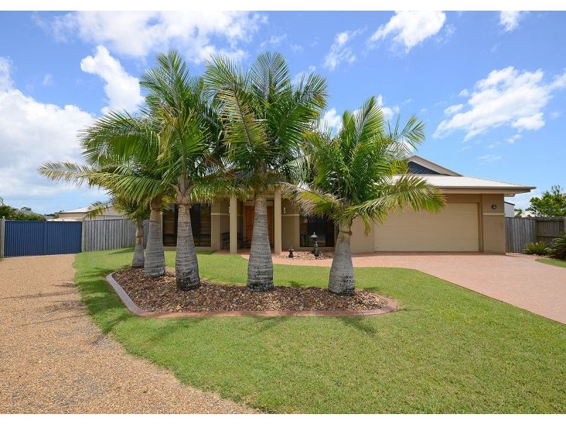 33 Sandalwood Drive, Wondunna QLD 4655