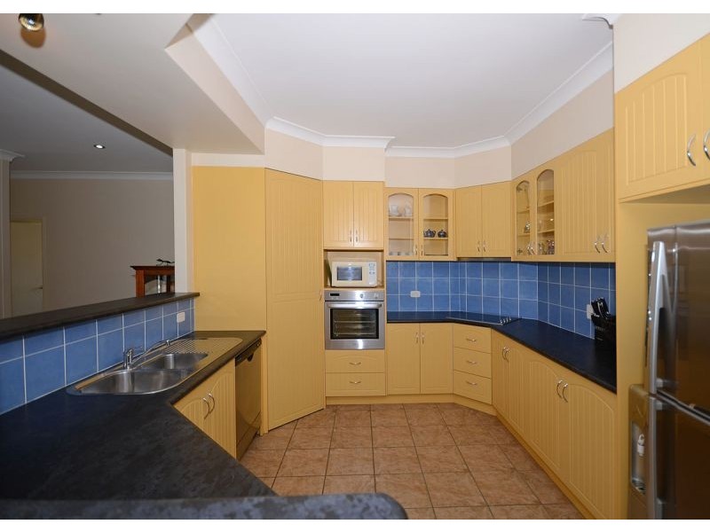 33 Sandalwood Drive, Wondunna QLD 4655