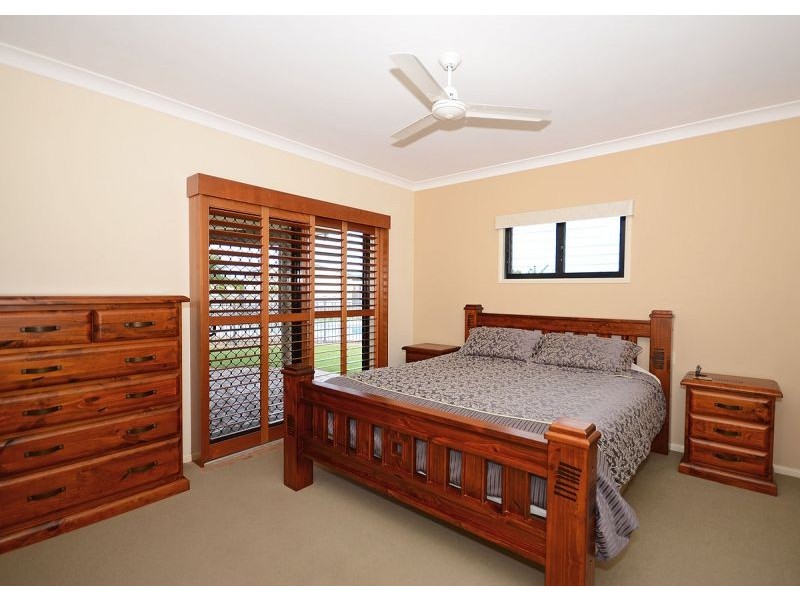 33 Sandalwood Drive, Wondunna QLD 4655