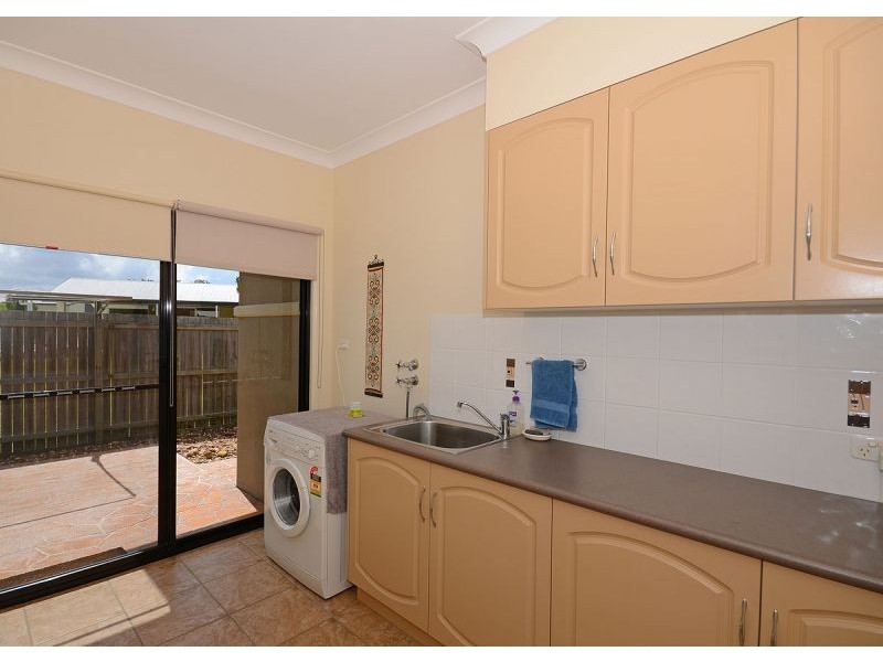 33 Sandalwood Drive, Wondunna QLD 4655