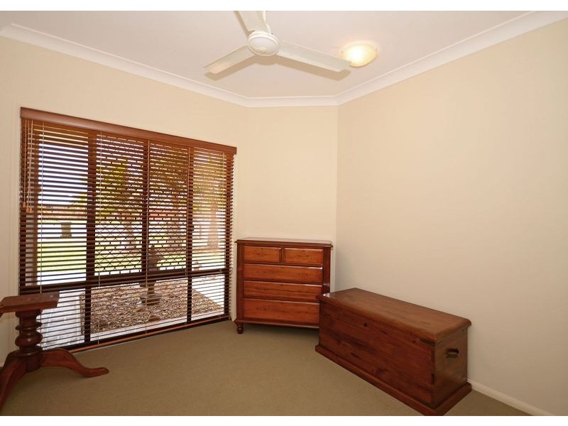 33 Sandalwood Drive, Wondunna QLD 4655