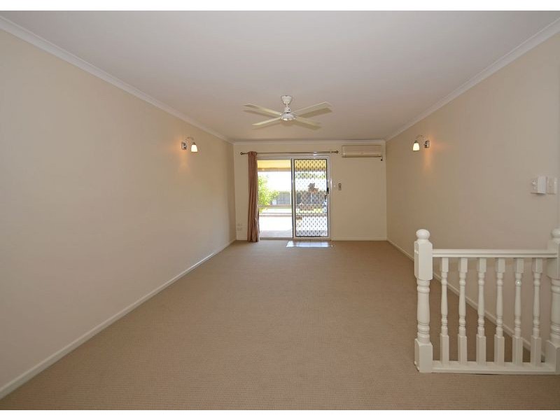 1/786 Boat Harbour Drive, Urangan QLD 4655