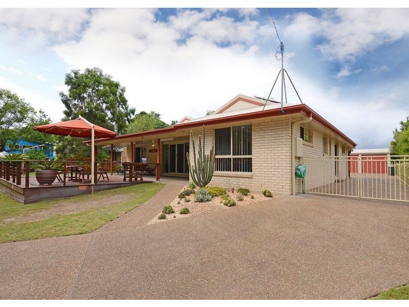110 Esplanade, Toogoom QLD 4655