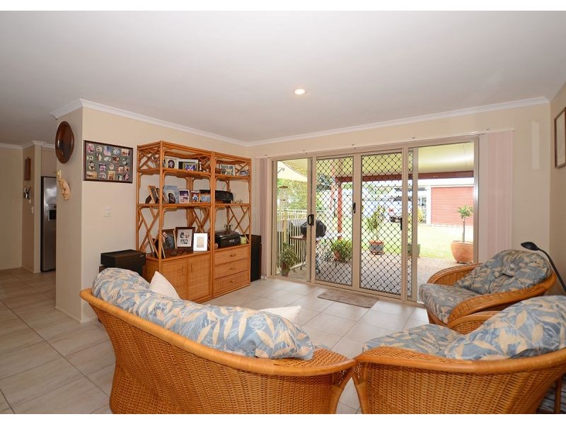 110 Esplanade, Toogoom QLD 4655