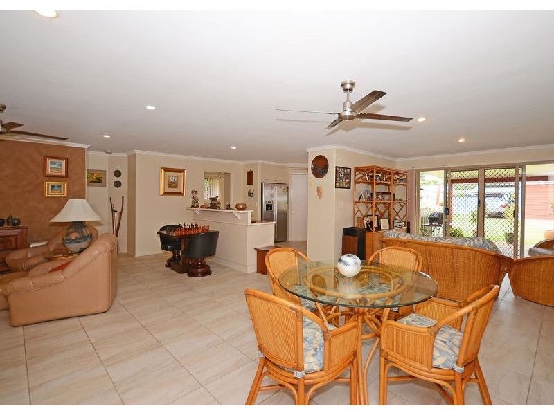 110 Esplanade, Toogoom QLD 4655