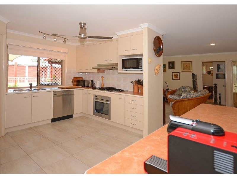 110 Esplanade, Toogoom QLD 4655