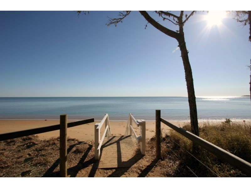 18 Flora Court, Dundowran Beach QLD 4655