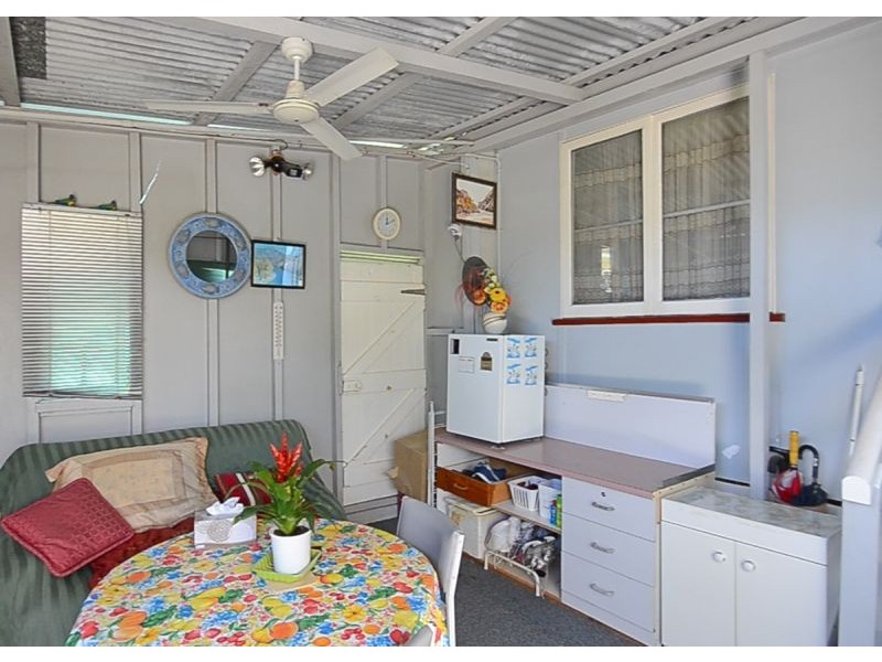 59 Dayman Street, Urangan QLD 4655