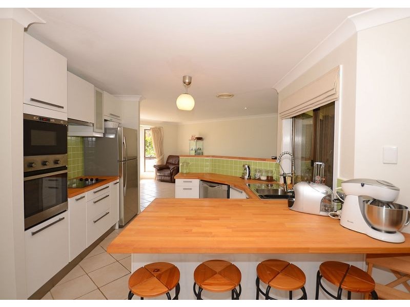 15 Haydn Drive, Kawungan QLD 4655