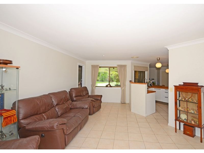 15 Haydn Drive, Kawungan QLD 4655