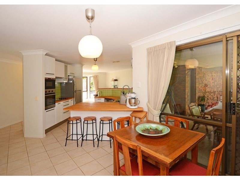 15 Haydn Drive, Kawungan QLD 4655