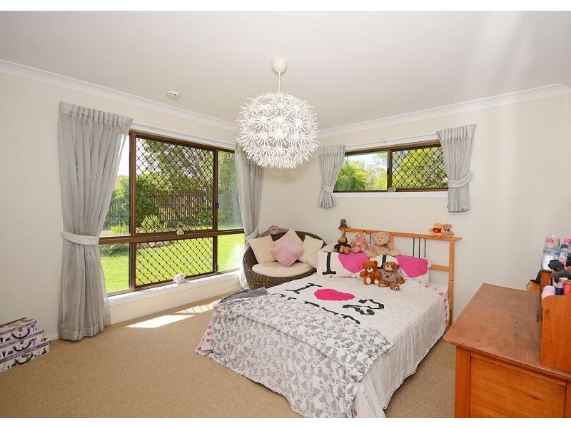 15 Haydn Drive, Kawungan QLD 4655