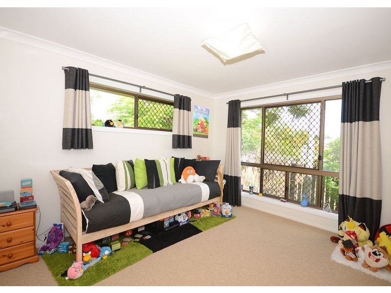 15 Haydn Drive, Kawungan QLD 4655