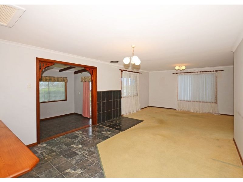 11 Tudor Avenue, Urraween QLD 4655