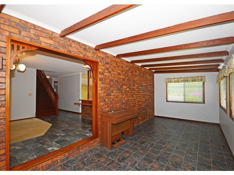 11 Tudor Avenue, Urraween QLD 4655