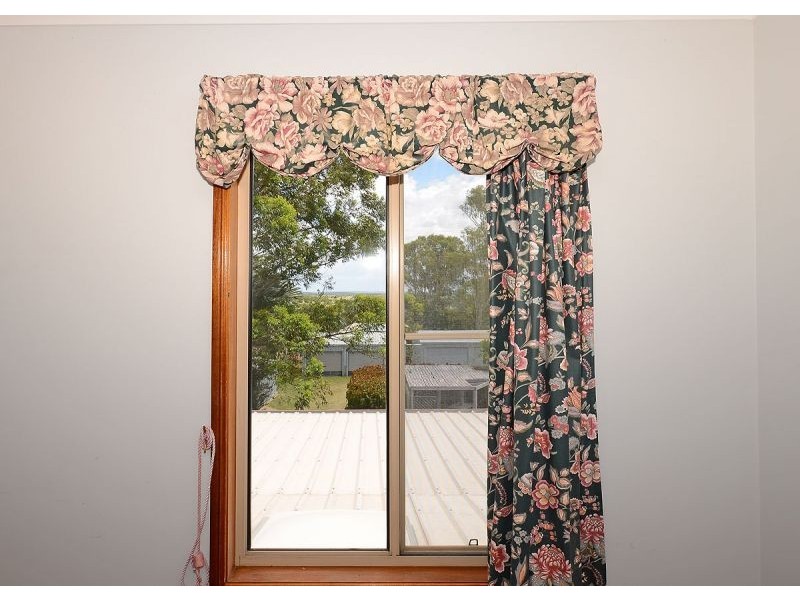 11 Tudor Avenue, Urraween QLD 4655