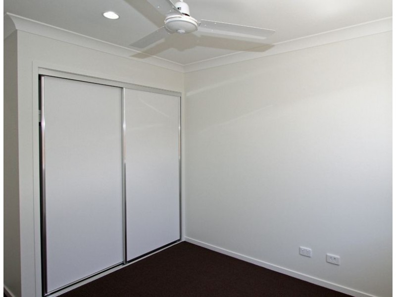 2 Dawes Crescent, Urraween QLD 4655