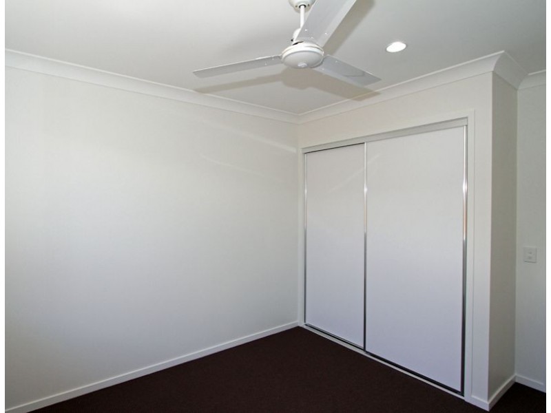 2 Dawes Crescent, Urraween QLD 4655