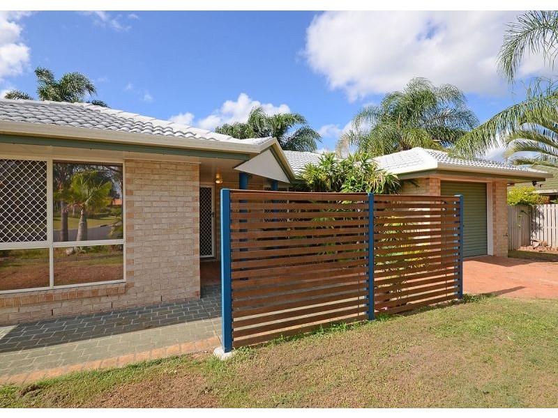 8 Archer Drive, Point Vernon QLD 4655