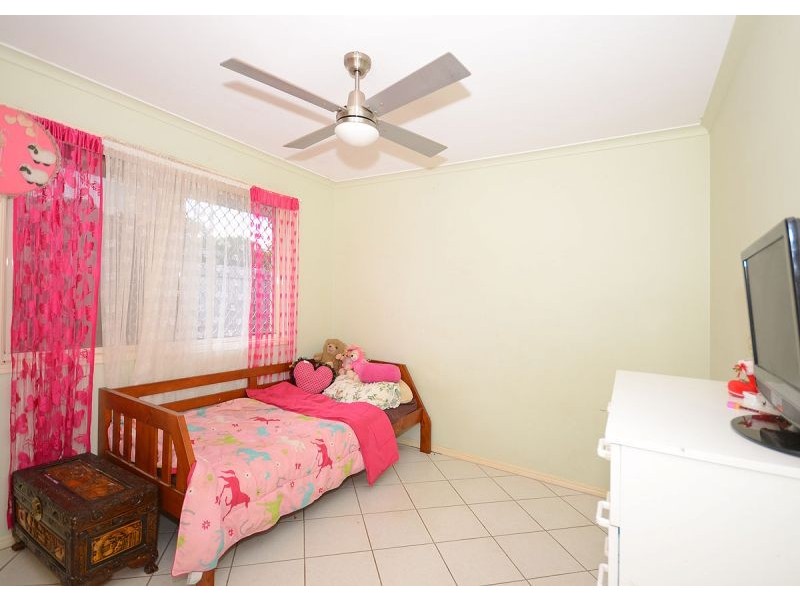 8 Archer Drive, Point Vernon QLD 4655