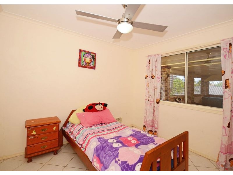 8 Archer Drive, Point Vernon QLD 4655