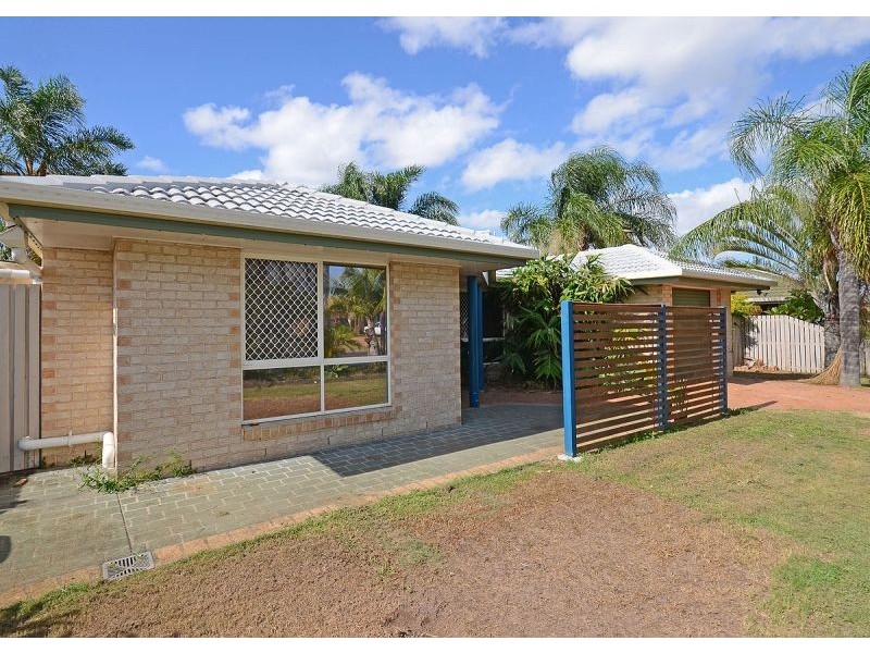 8 Archer Drive, Point Vernon QLD 4655