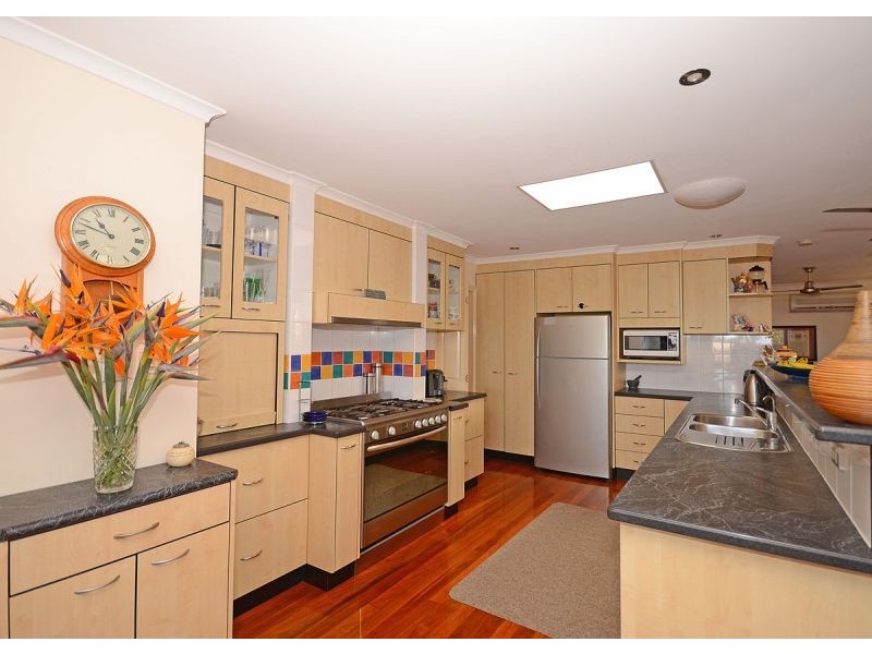 86 Christensen Street, Urraween QLD 4655