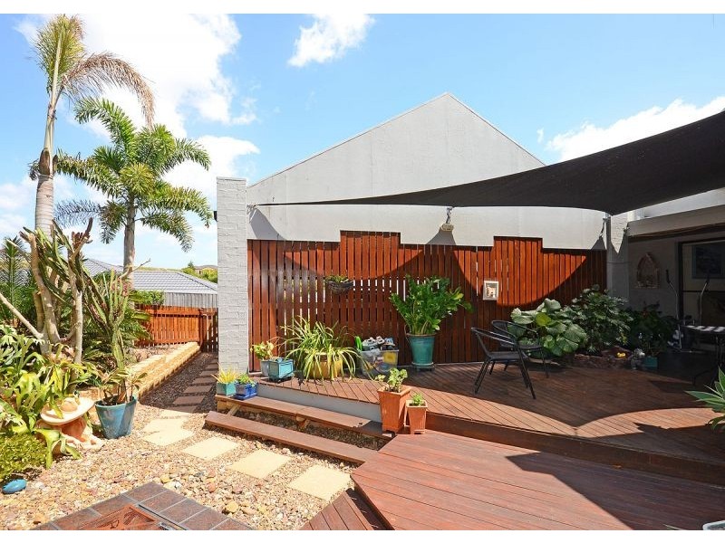 86 Christensen Street, Urraween QLD 4655