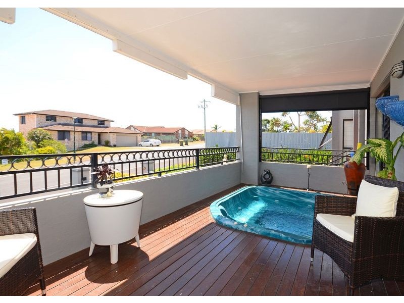 86 Christensen Street, Urraween QLD 4655