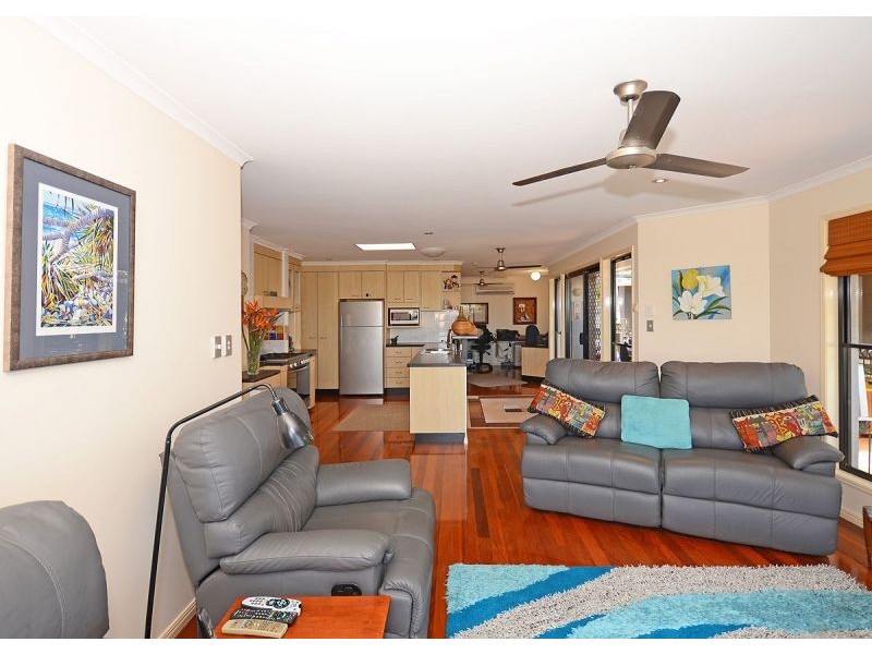 86 Christensen Street, Urraween QLD 4655