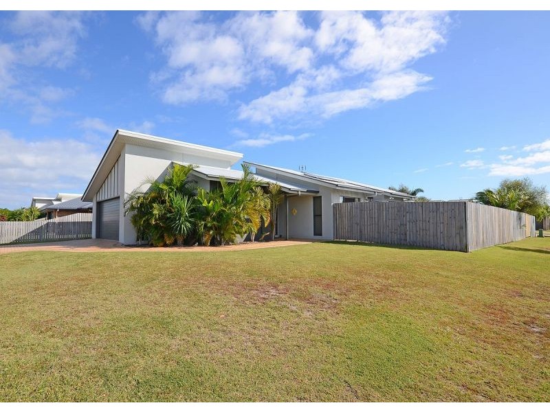 3 Kemble Way, Urraween QLD 4655