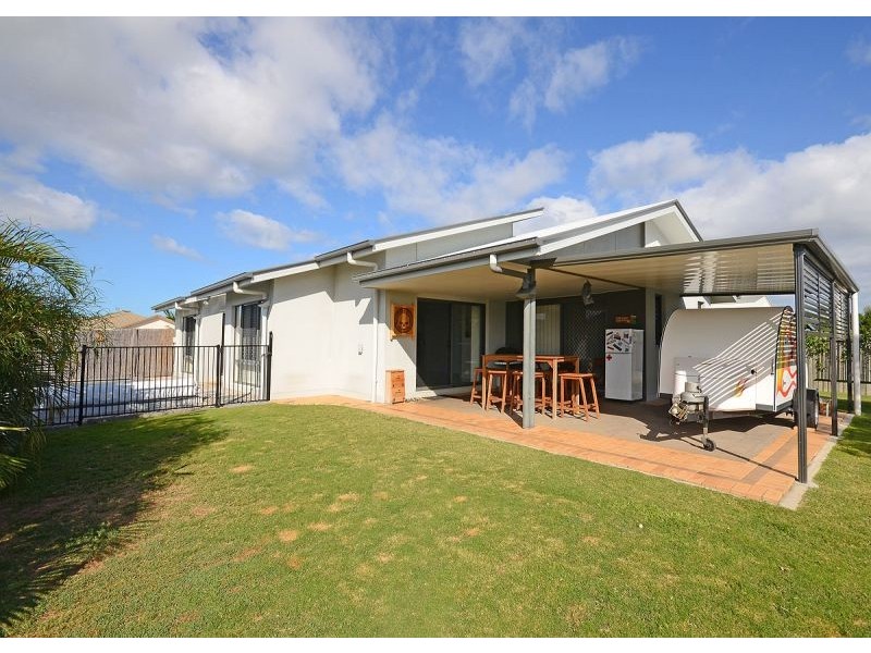 3 Kemble Way, Urraween QLD 4655