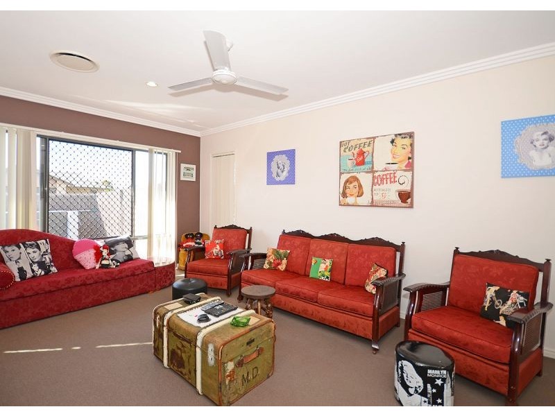 3 Kemble Way, Urraween QLD 4655