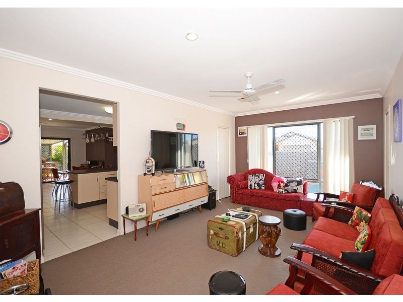 3 Kemble Way, Urraween QLD 4655