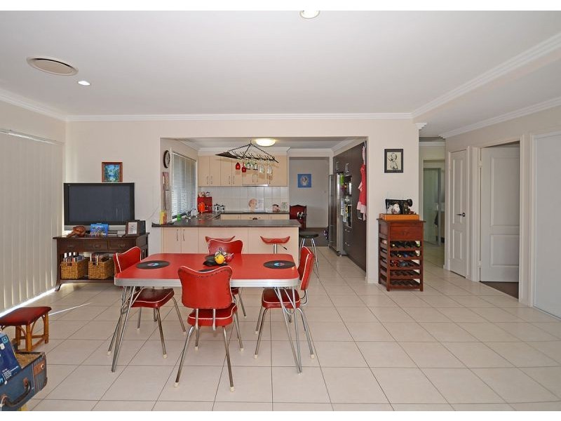 3 Kemble Way, Urraween QLD 4655