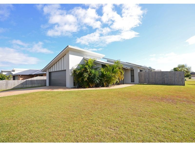 3 Kemble Way, Urraween QLD 4655