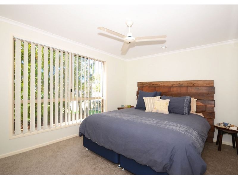 9 Karina Court, Urangan QLD 4655