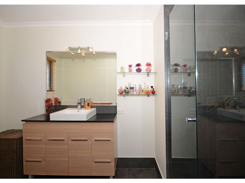 9 Karina Court, Urangan QLD 4655