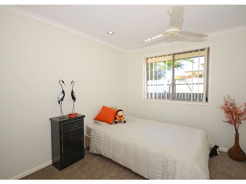 9 Karina Court, Urangan QLD 4655
