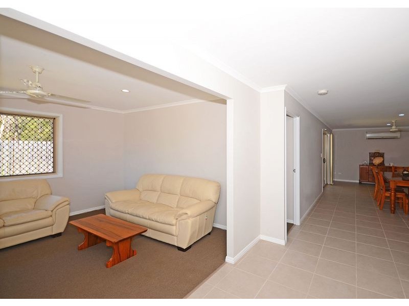 17 Alison Drive, Torquay QLD 4655